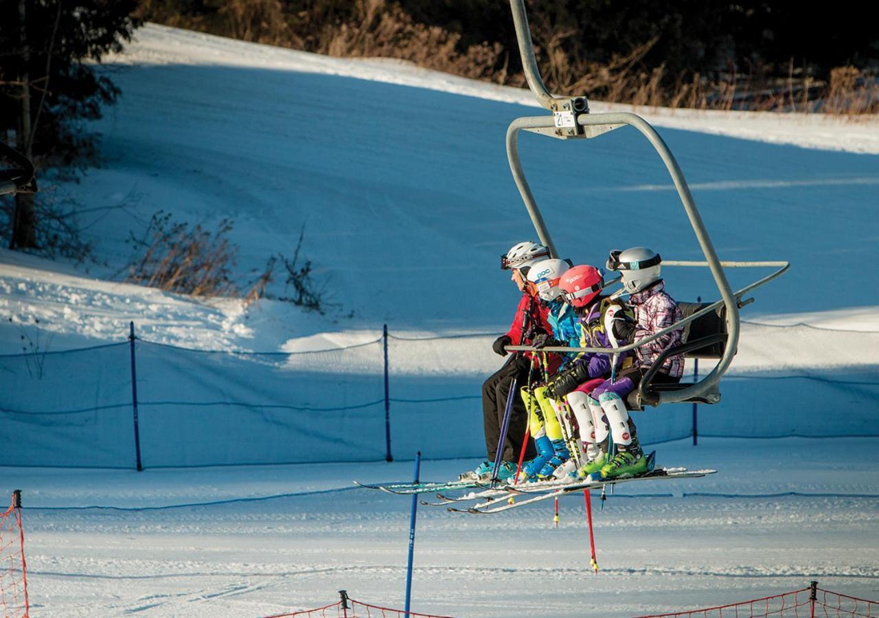 Hockley Valley Resort Orangeville Buitenkant foto